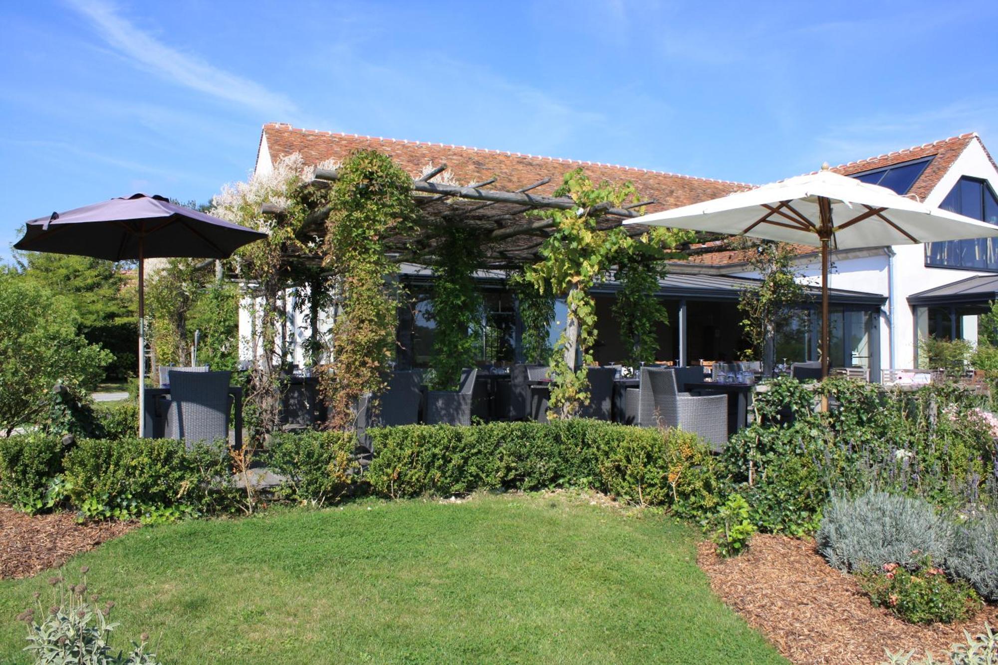 Domaine De Bellevue, The Originals Relais Hotel Neufmoutiers-en-Brie Eksteriør billede